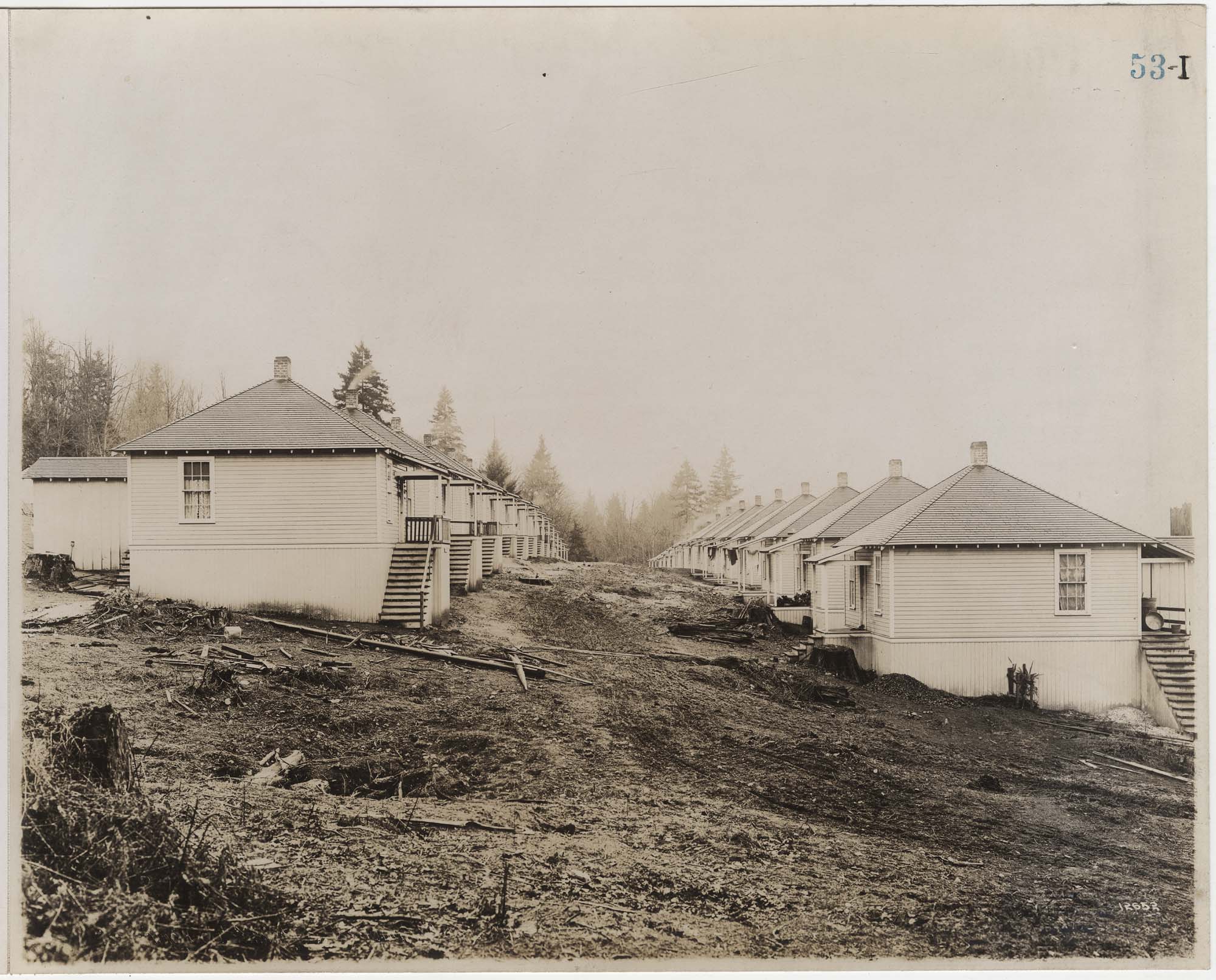 Image of Miners' cottages at Issaquah, circa 1915