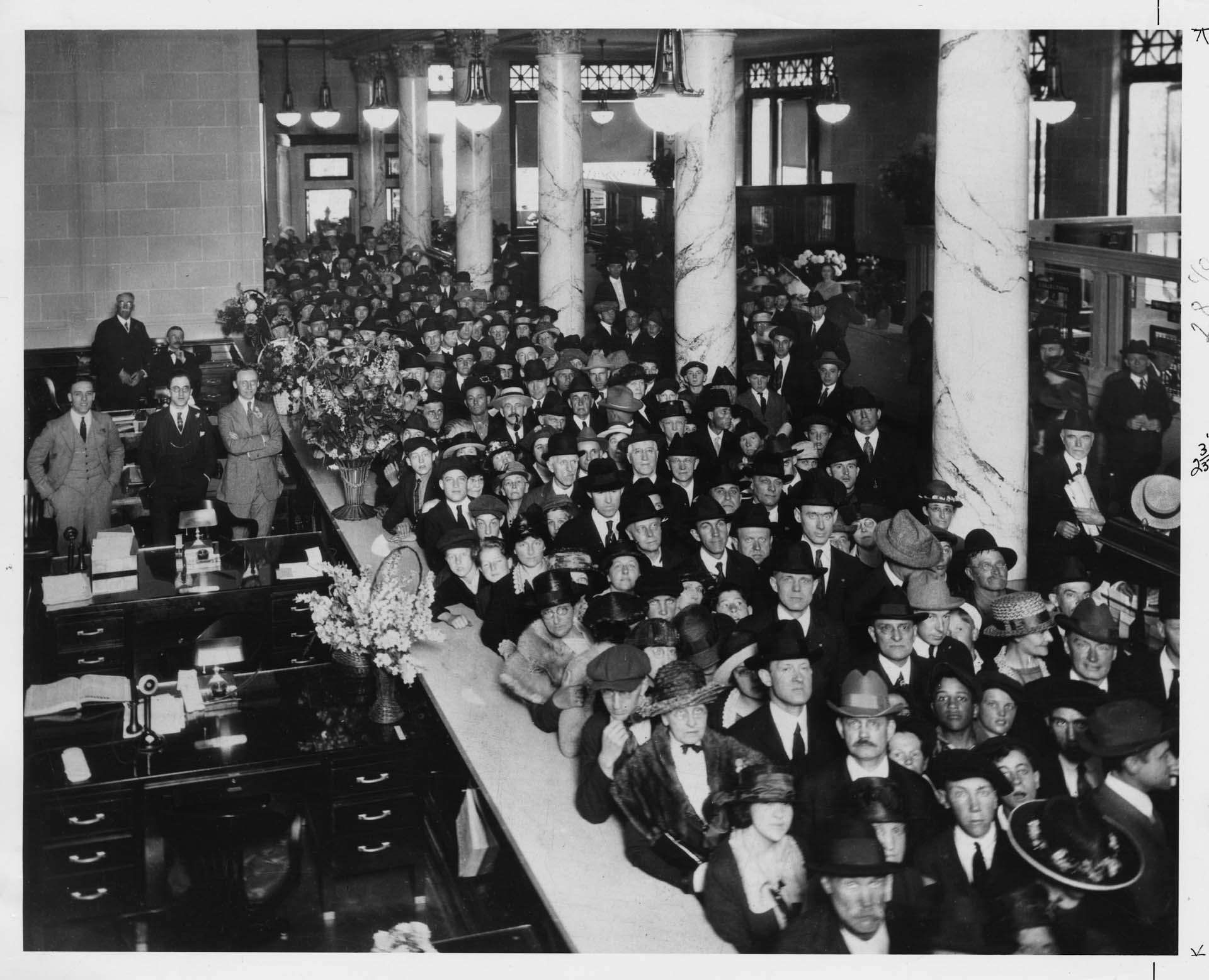 Image of Crowd inside Washington Mutual Savings Bank on opening day, June, 20, 1921