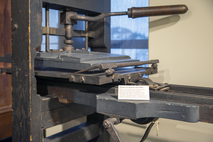 Image of Ramage flatbed press No. 913, handmade by Scottish immigrant Adam Ramage in Philadelphia, Pennsylvania, 1800-1830