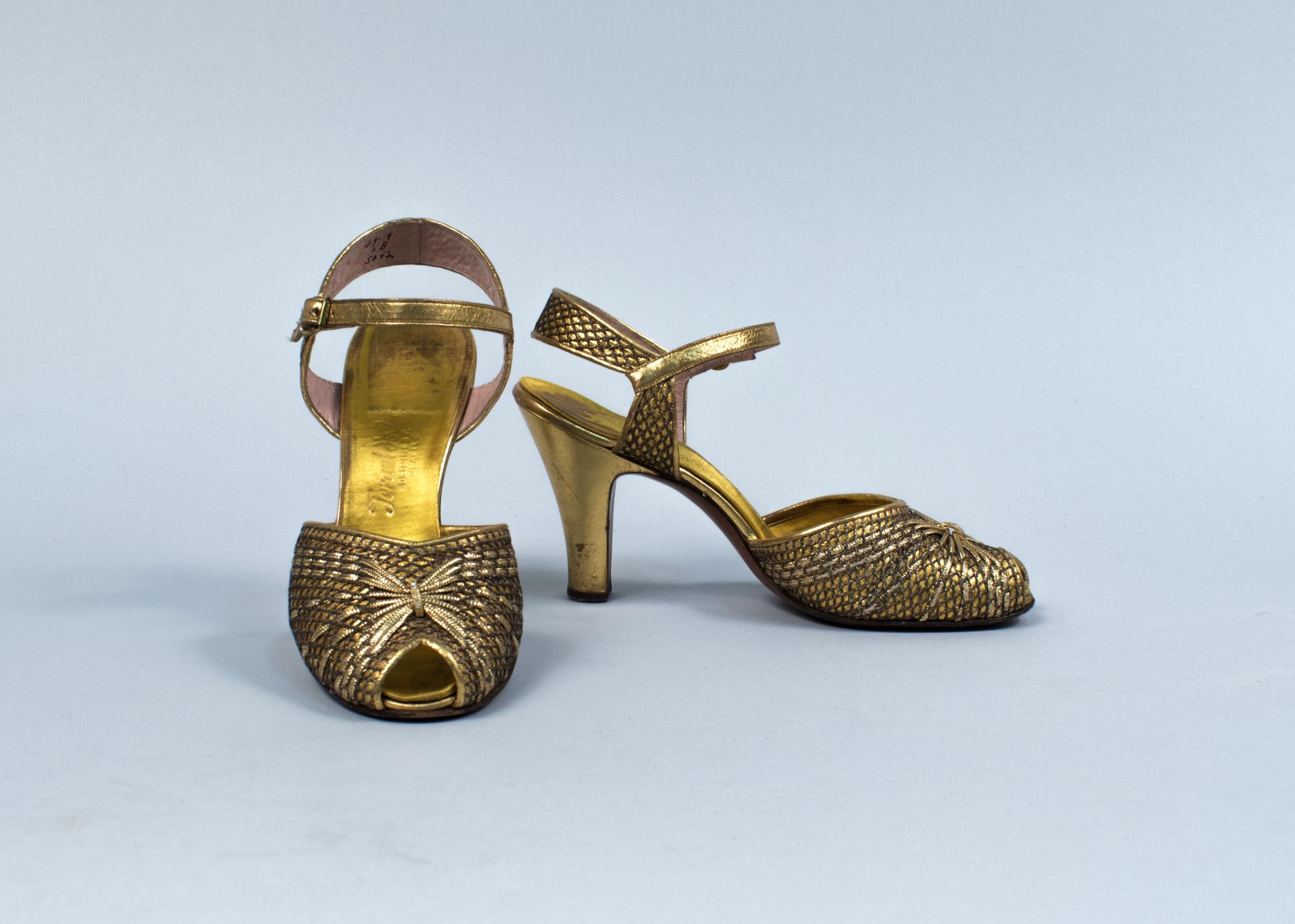 Image of Gold open toe sandals, ca. 1940s