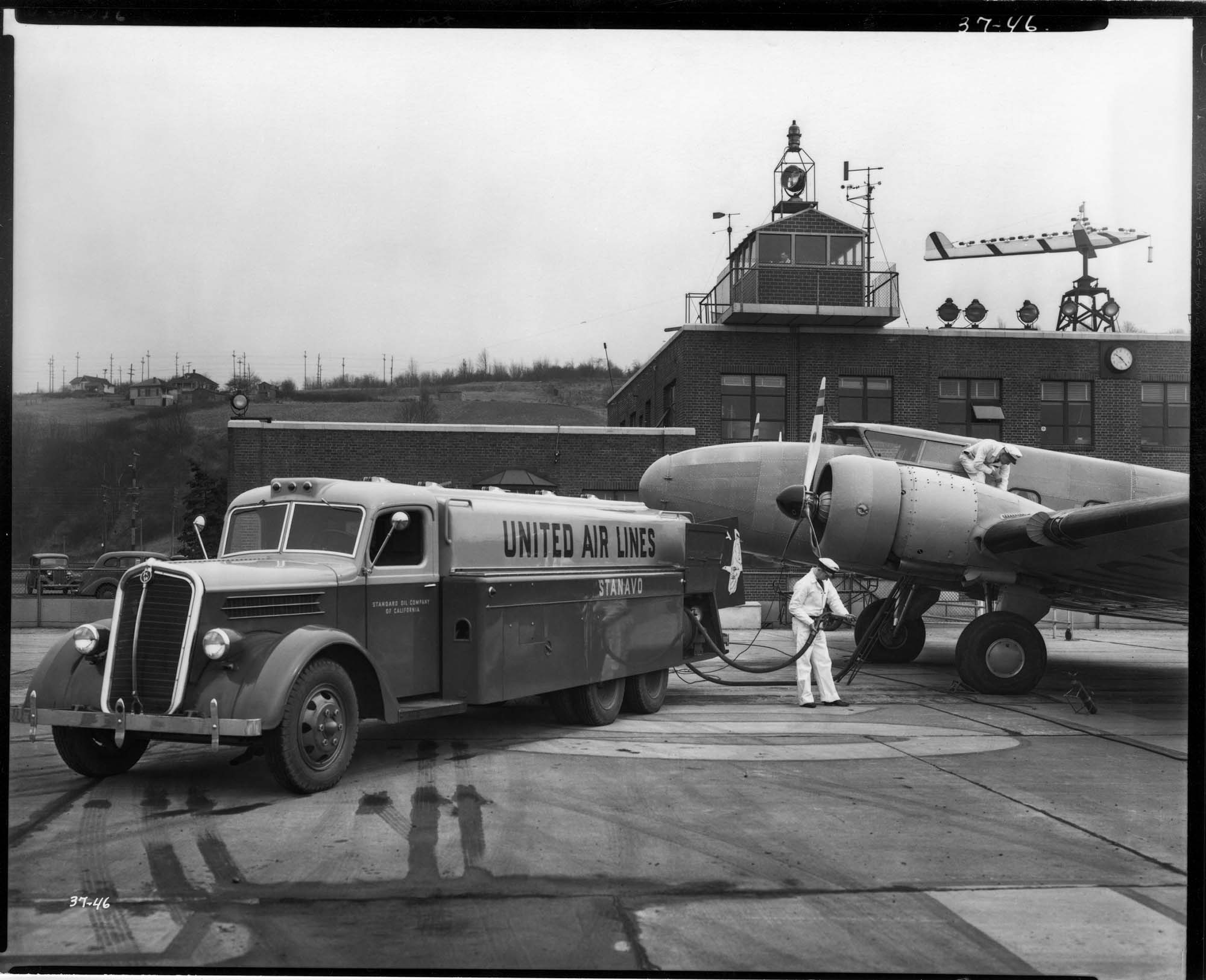 Image of Boeing airplane and Kenworth truck, 1937