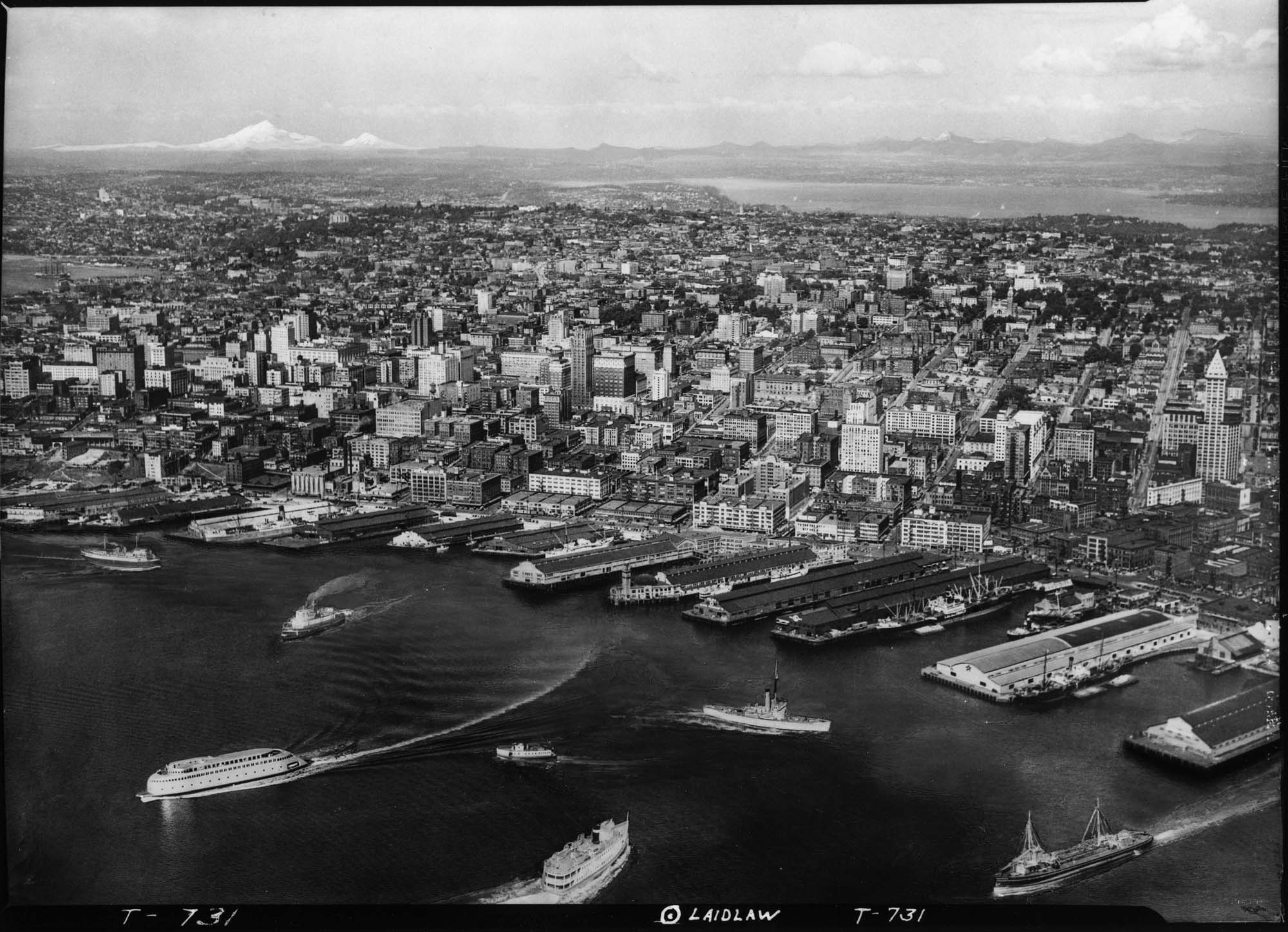 Image of Aerial of waterfront and downtown from west, Seattle, September 15, 1936