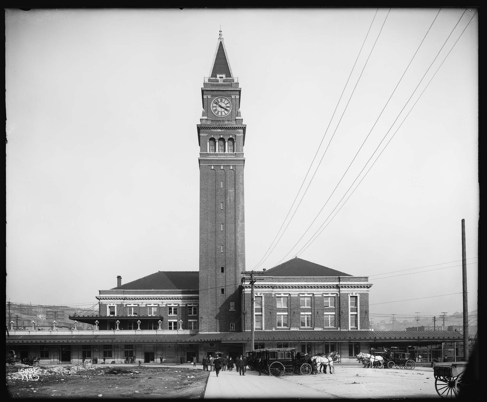 Image of King Street Station, Seattle, circa 1913