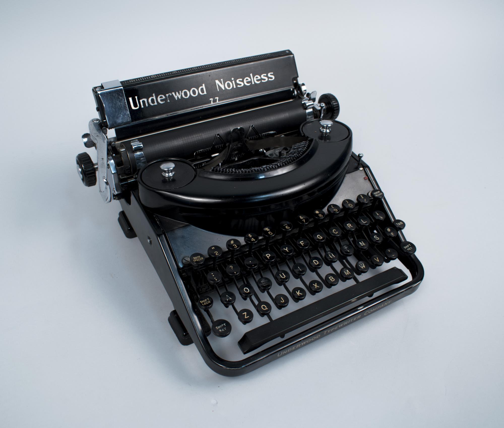 Image of Underwood Noiseless Typewriter with Dvorak Keyboard, 1930s