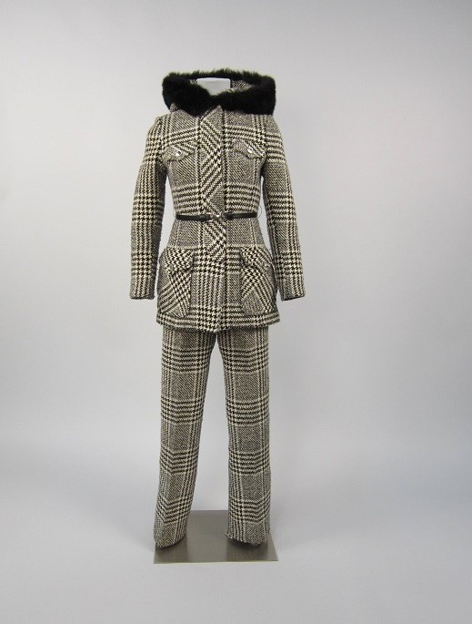 Image of Black and white houndstooth pantsuit worn by Peggy Corley, 1973
