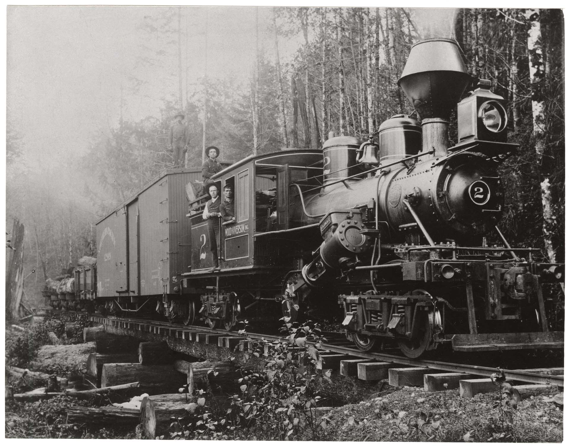 Image of Locomotive and log train near Hobart, Washington, circa 1915