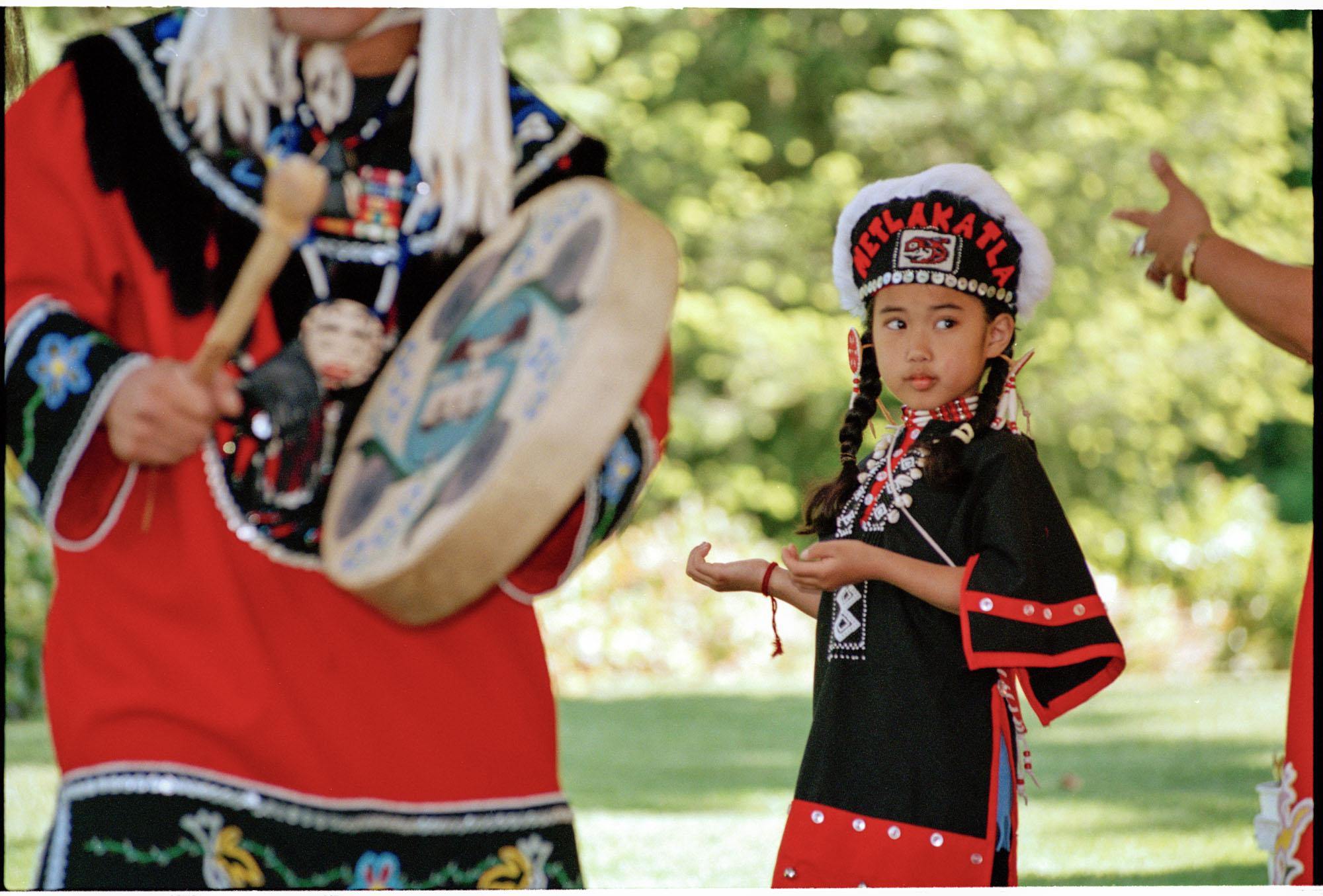 Image of Ku-Tee Yah Dancers, Redmond, May 16, 1997