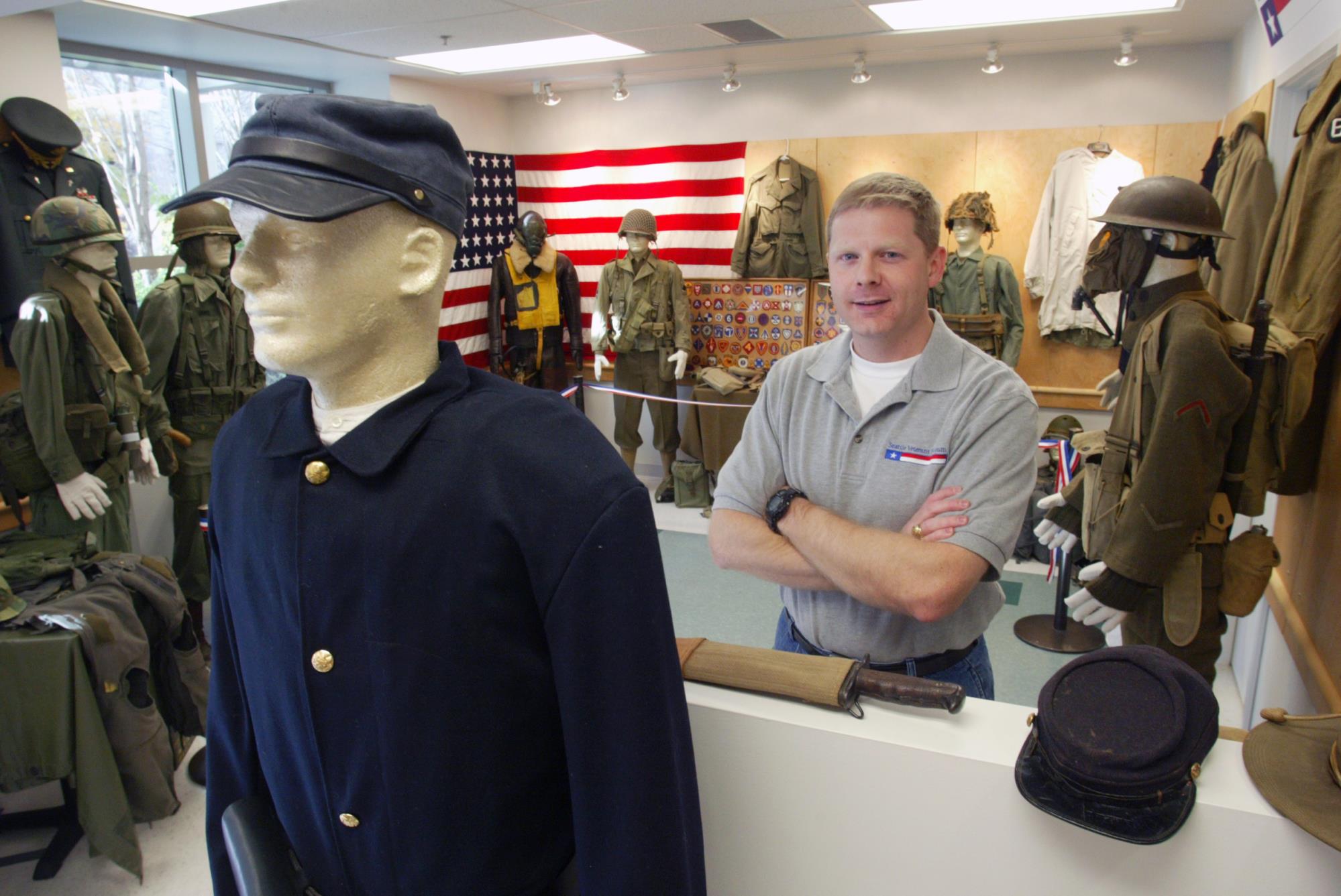 Image of Hunter Floyd, co-founder of Seattle Veterans Museum, December 6, 2002