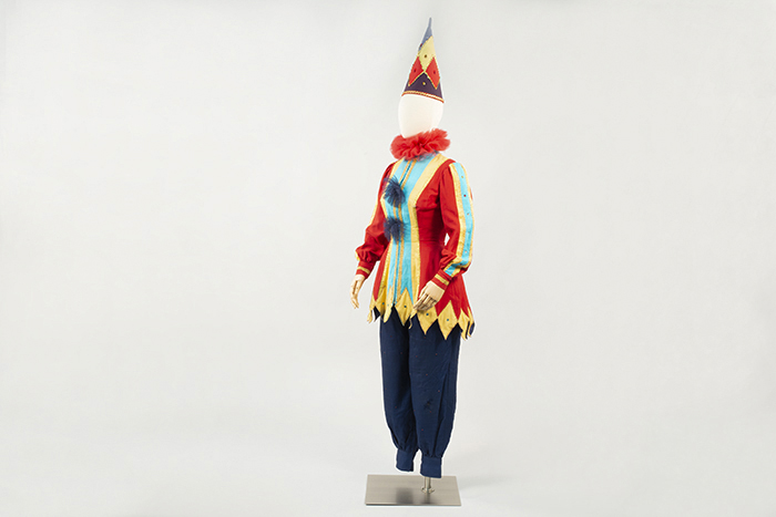 Image of Costume worn by children's TV personality Wunda Wunda, ca. 1970
