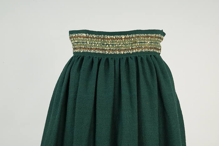Image of Green handwoven skirt from Chamberlin’s, 1950