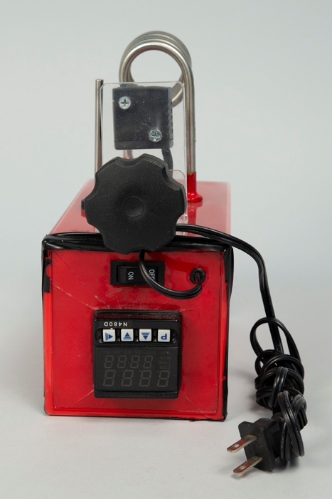 Image of Prototype thermal immersion circulator for heating water and cooking at an accurate and stable temperature, ca. 2010