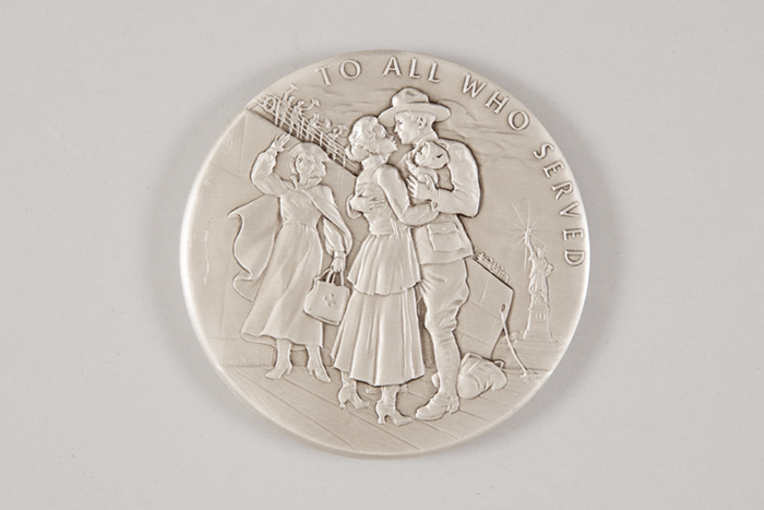 Image of Silver commemorative coin honoring the 100th anniversary of the end of WWI, minted in 2018