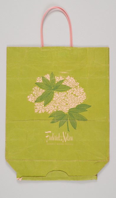 Image of Frederick & Nelson shopping bag, Seattle, ca. 1960s