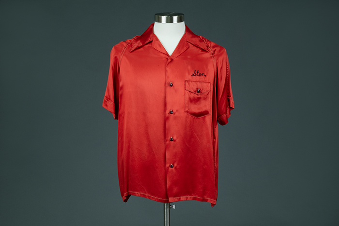 Image of Sick's Select bowling shirt, made by Bencoe Co., ca. 1941-1944
