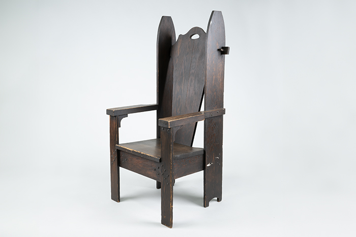 Image of Chair from the house of the Hoo-Hoo lumberman fraternal organization, 1909