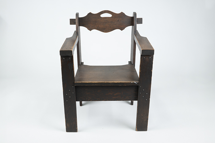Image of Chair from the house of the Hoo-Hoo lumberman fraternal organization, 1909