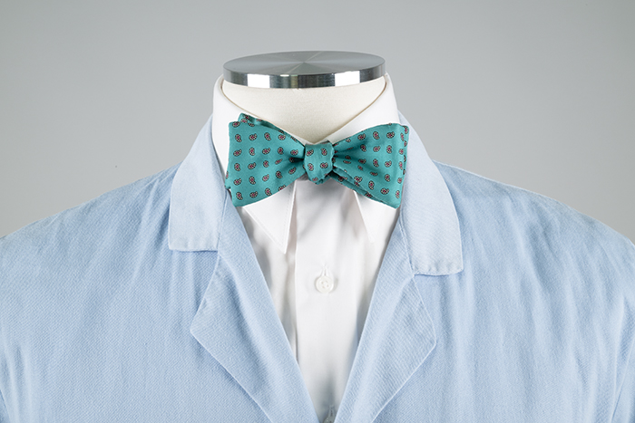 Image of Green bow tie, used in 
