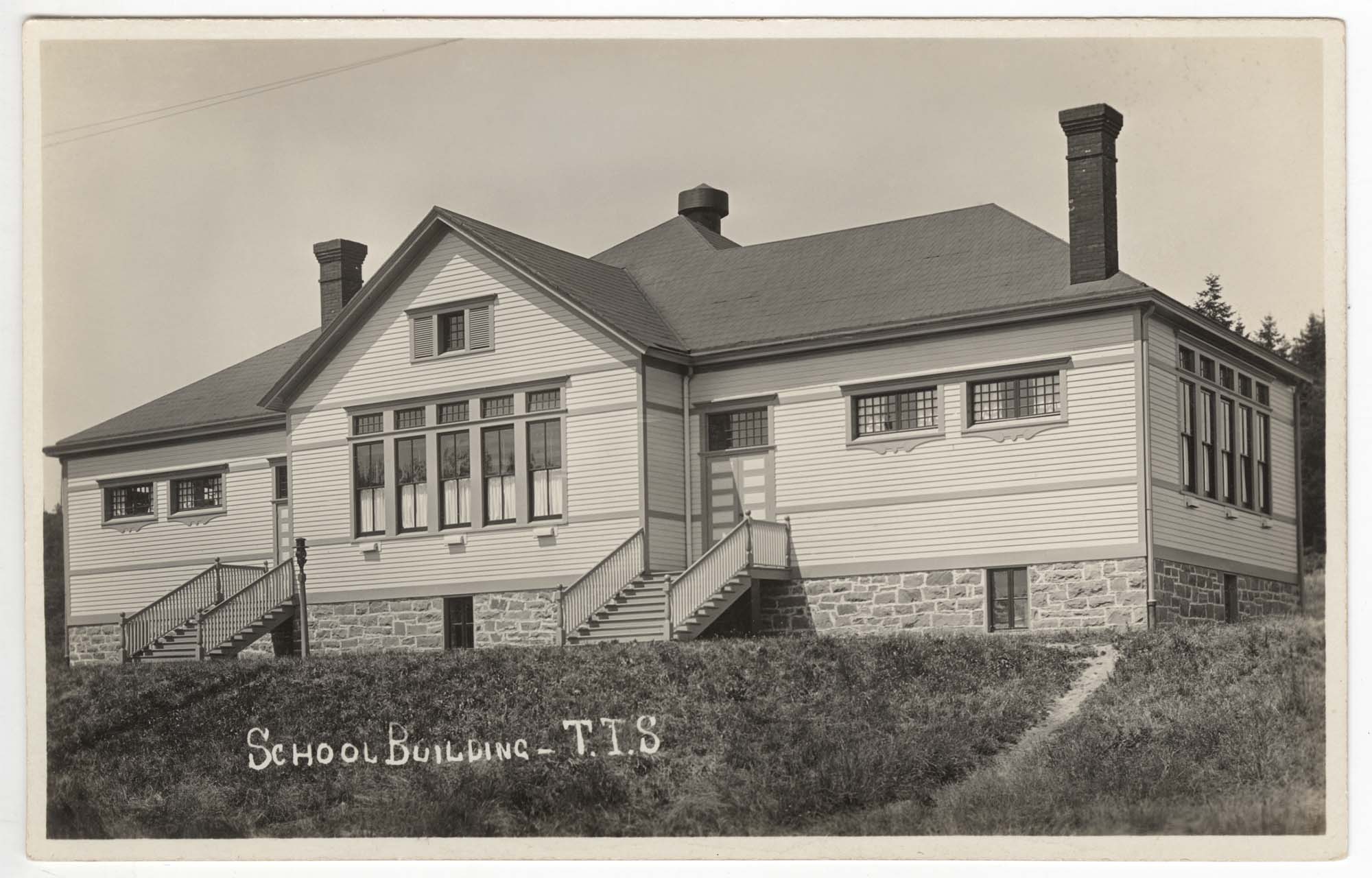 Image of Tulalip Indian School building, circa 1912