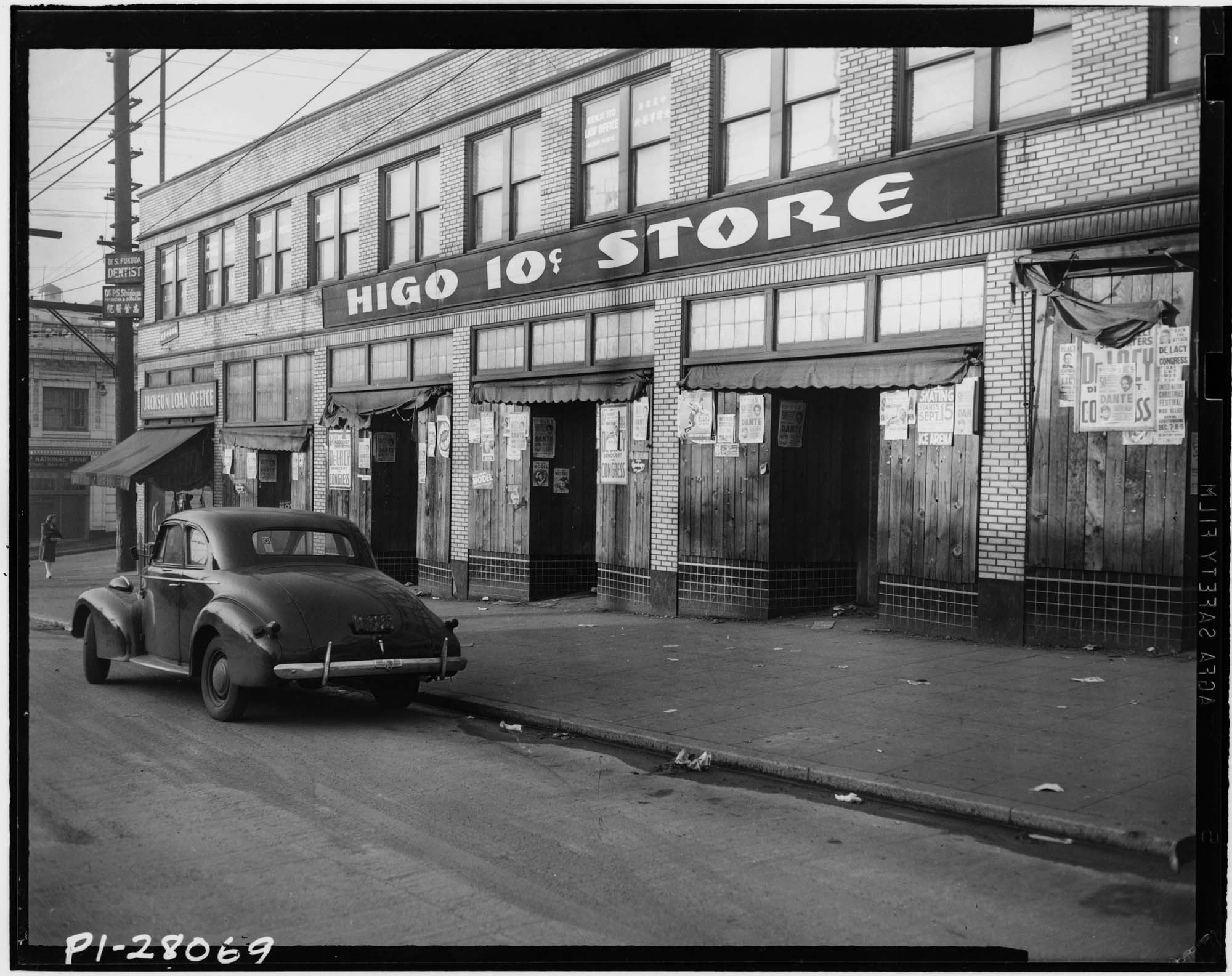 Image of Vacant stores after exclusion of Japanese Americans, 1942