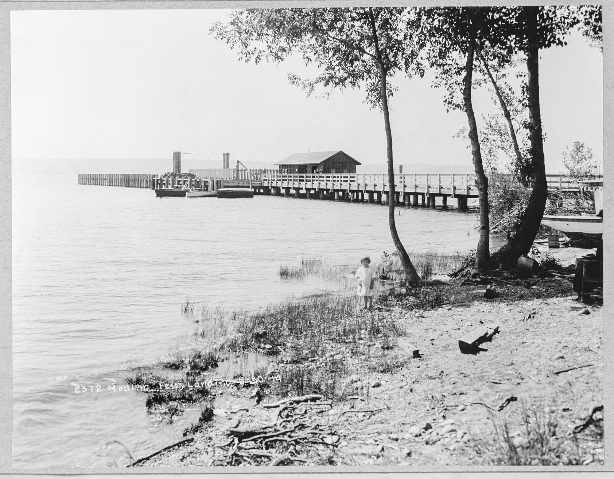 Image of Medina ferry dock, Medina, May 30, 1914