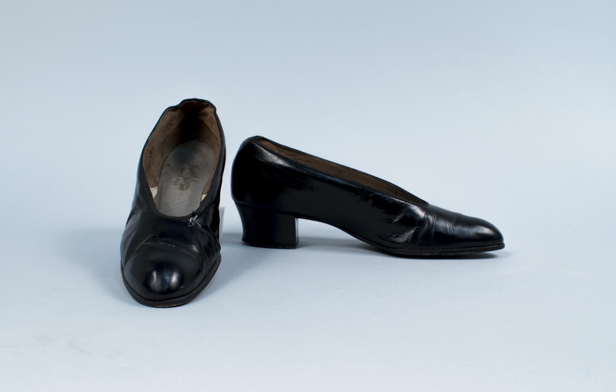 Image of Black patent dancing shoes, ca. 1915-1918