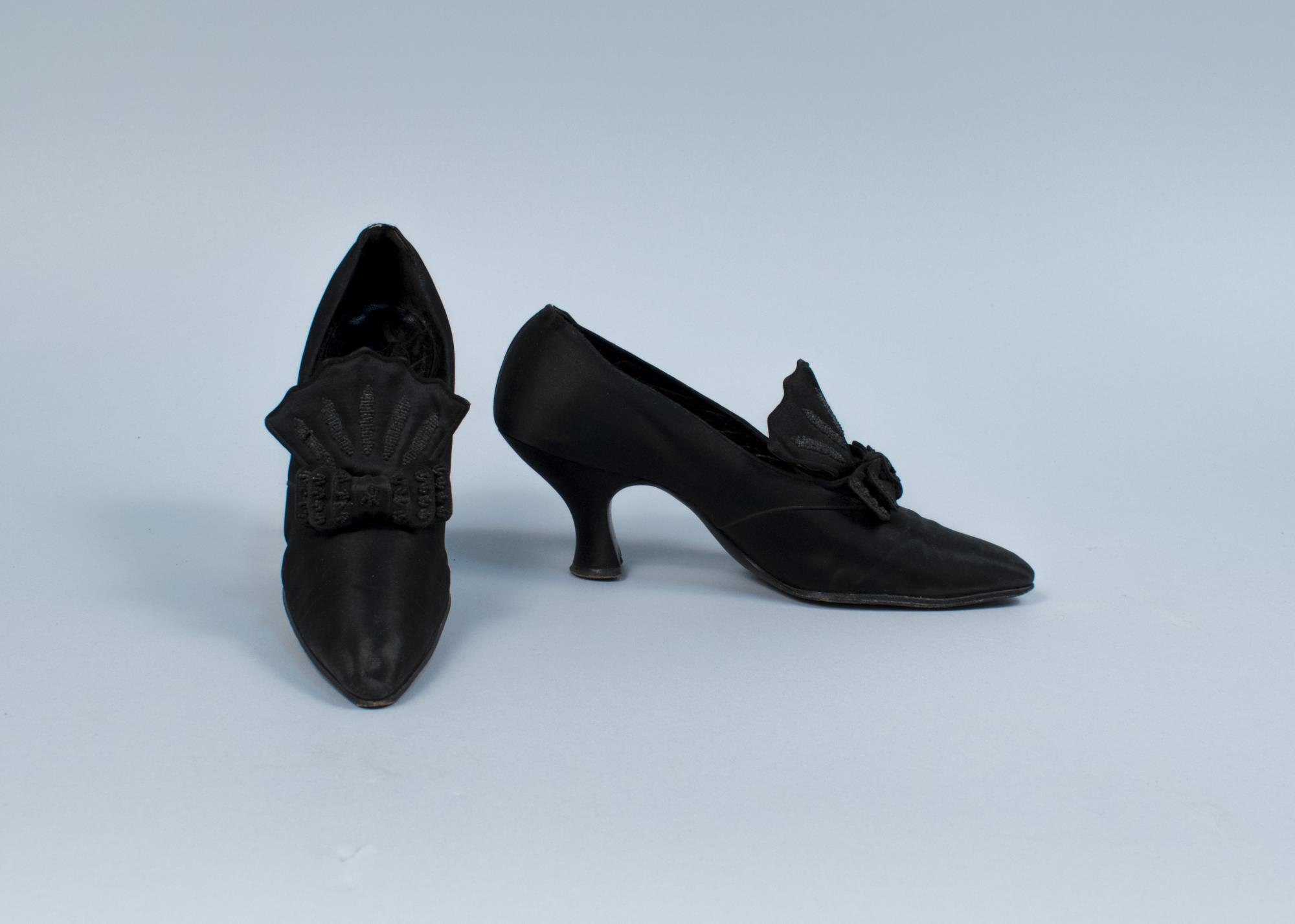 Image of Black satin pumps, ca. 1918