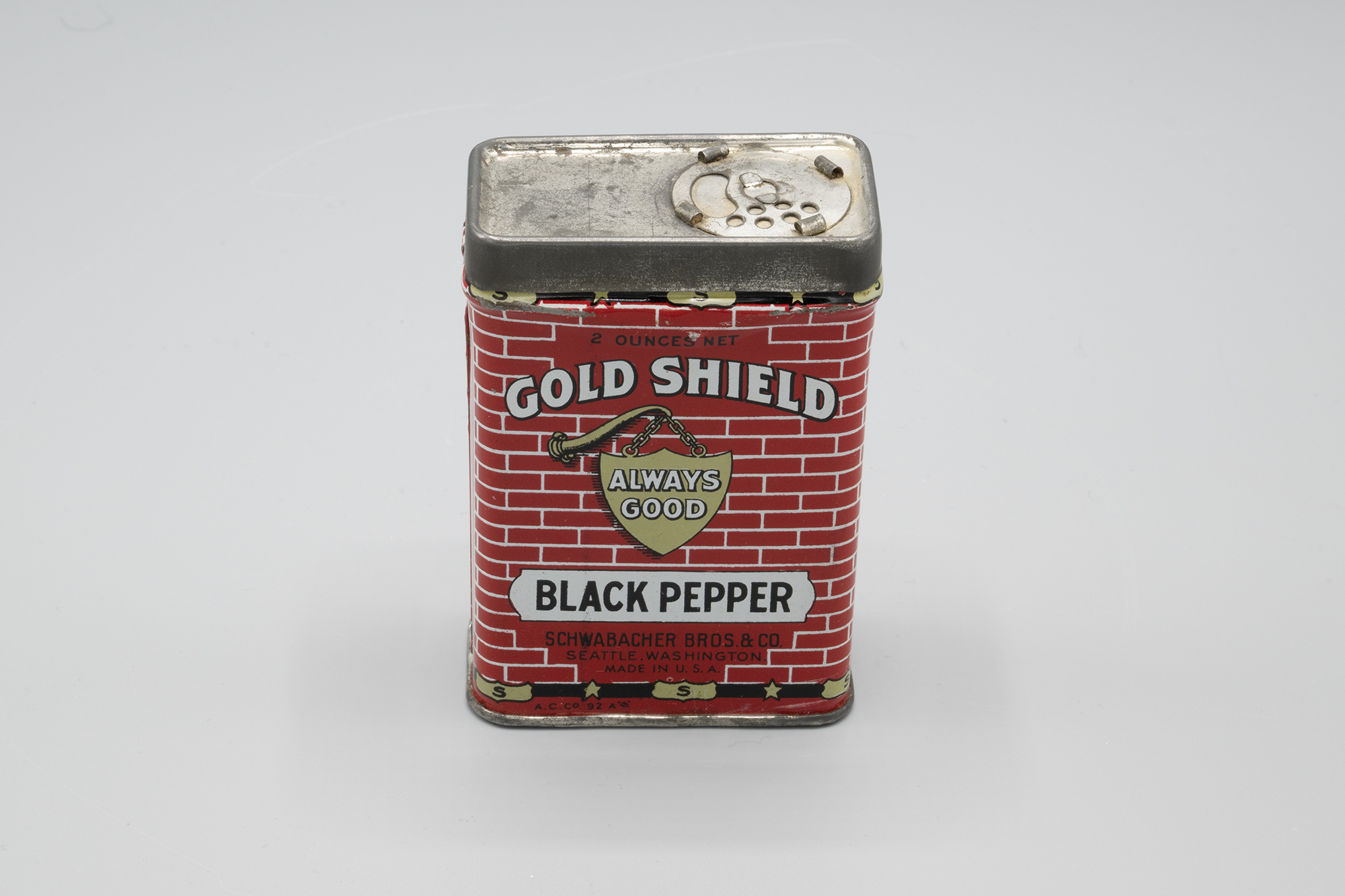 Image of Gold Shield tin for black pepper from Schwabacher Bros. and Company, ca. 1910