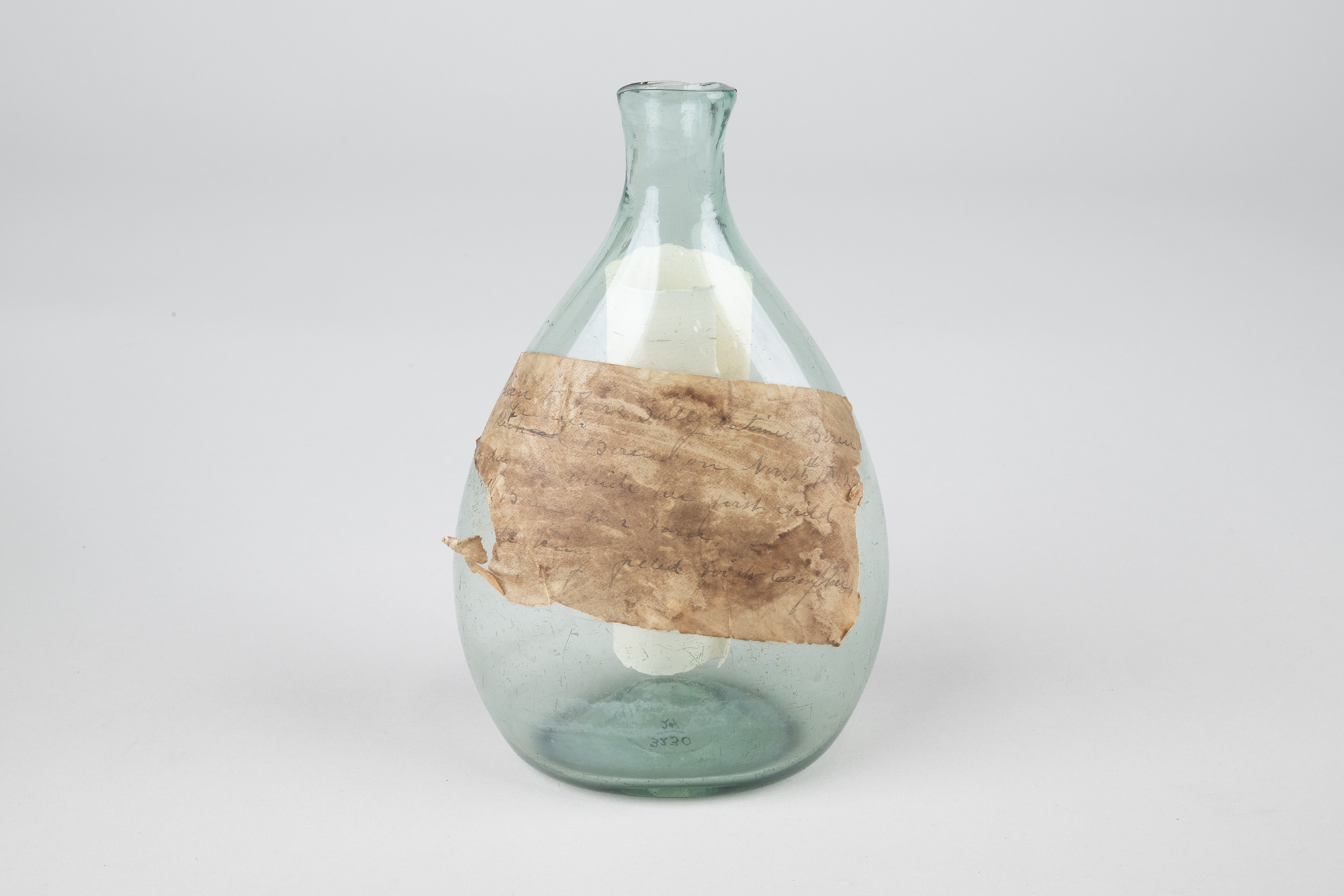 Image of Camphor bottle owned by Sarah (Sally) Latimer Boren, 1822