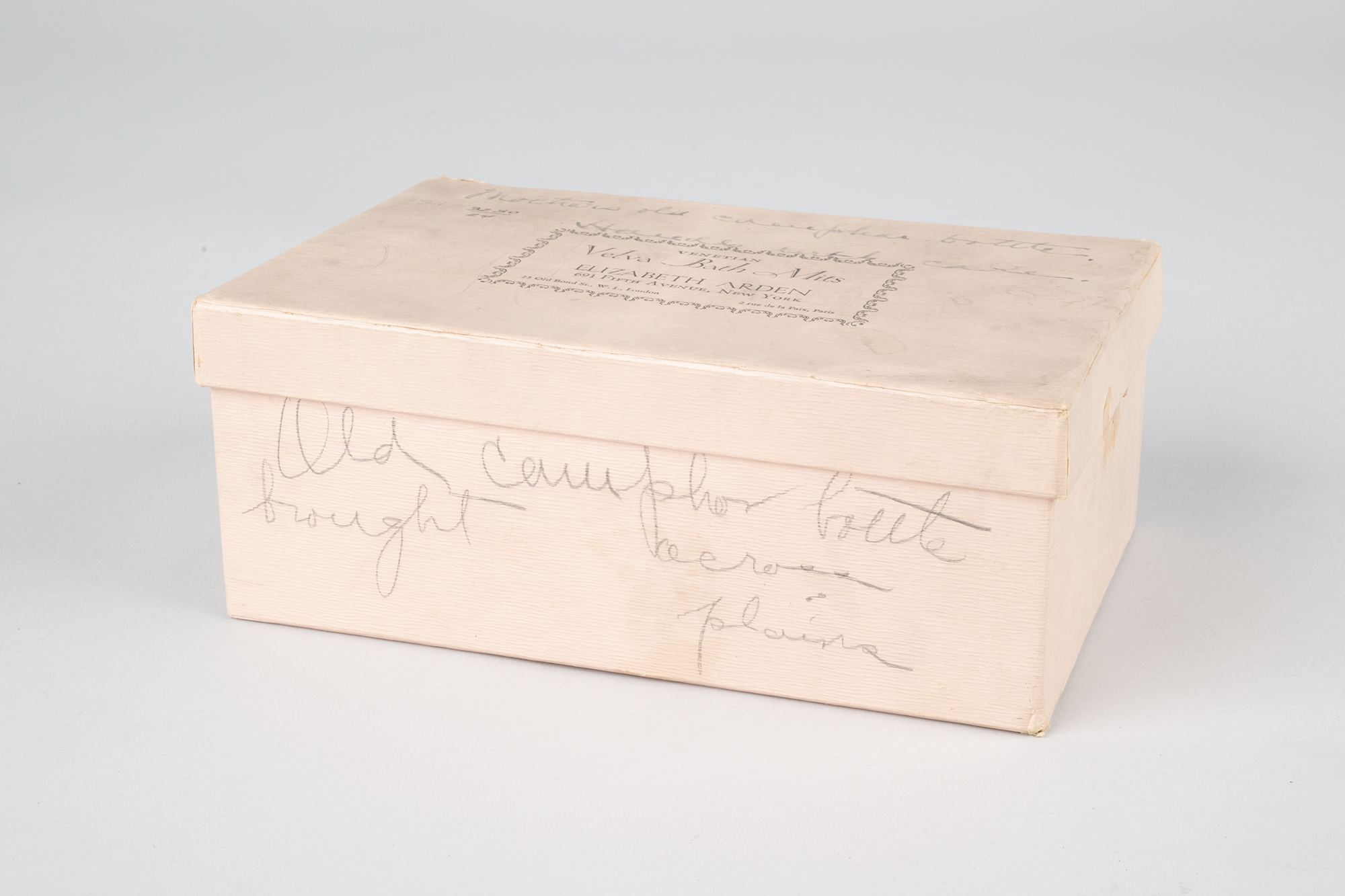 Image of Camphor bottle owned by Sarah (Sally) Latimer Boren, 1822