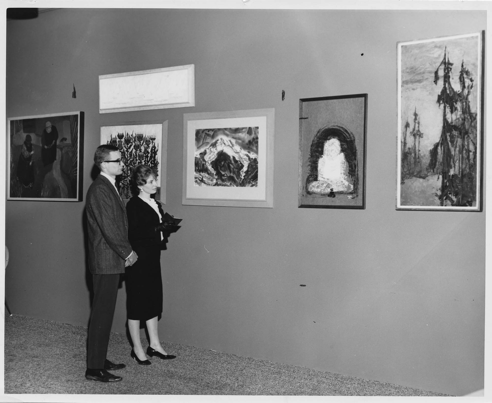 Image of Couple viewing Fine Arts exhibit, Seattle World's Fair, 1962