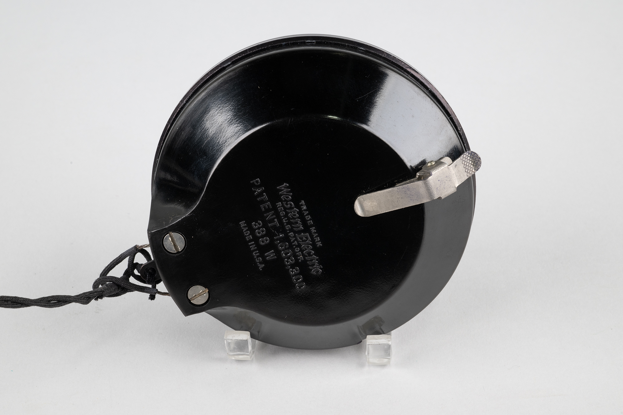 Image of Electric hearing aid, ca. 1925