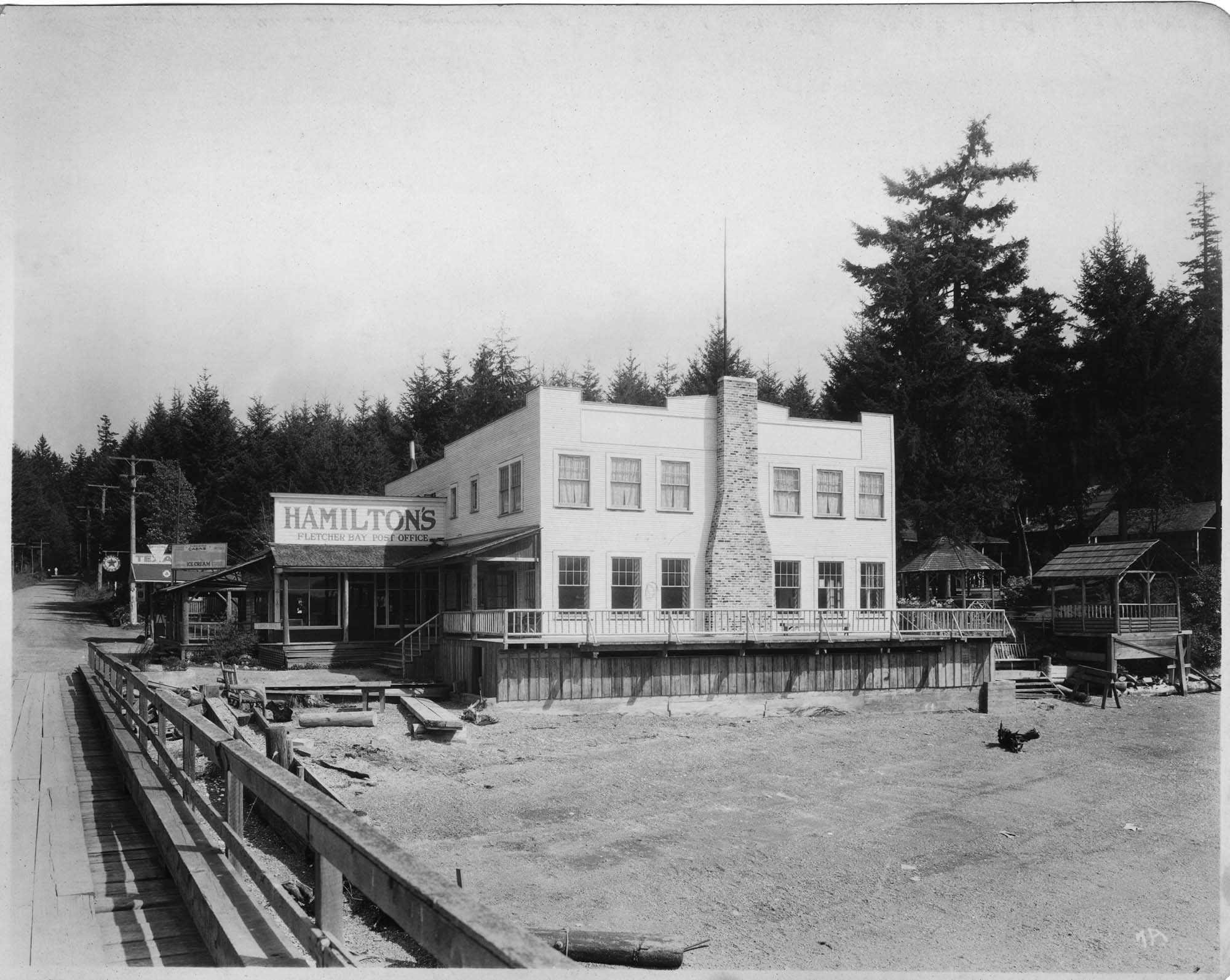 Image of Hamilton's Resort and Fletcher Bay Post Office, Bainbridge Island, circa 1920