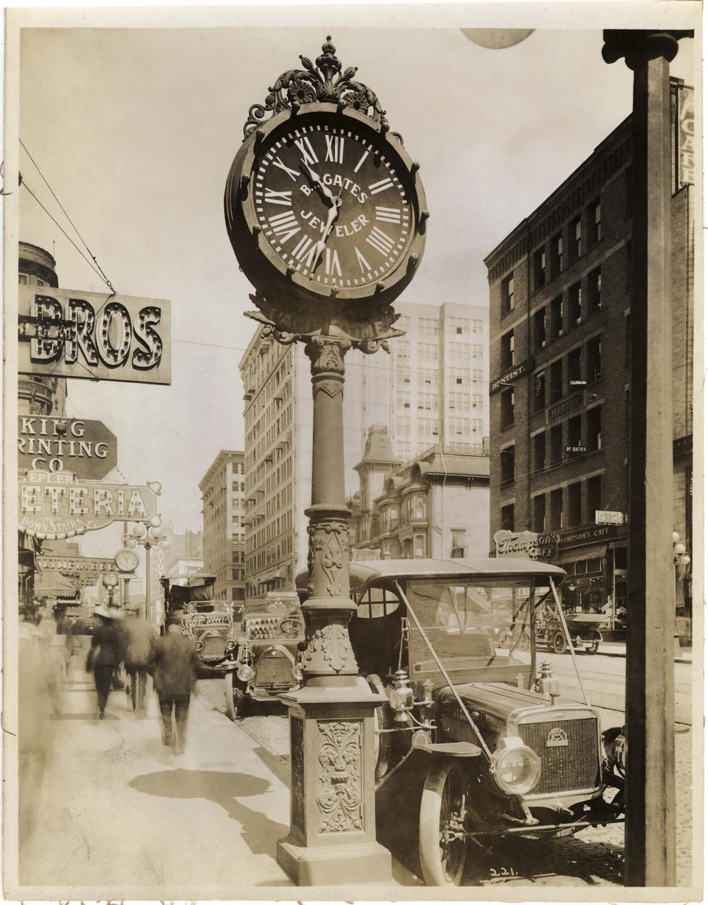 Image of Street clock in front of B.L. Gates jeweler, Seattle, circa 1918