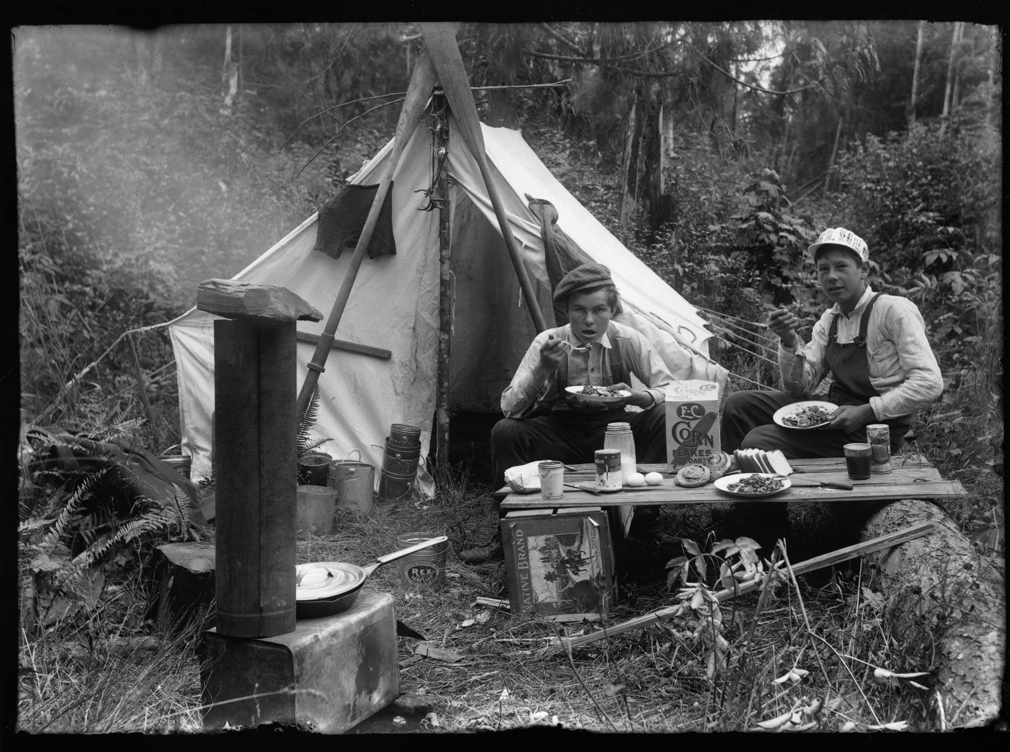 Image of Glen Bigelow and Ed Moen on camping trip, circa 1910