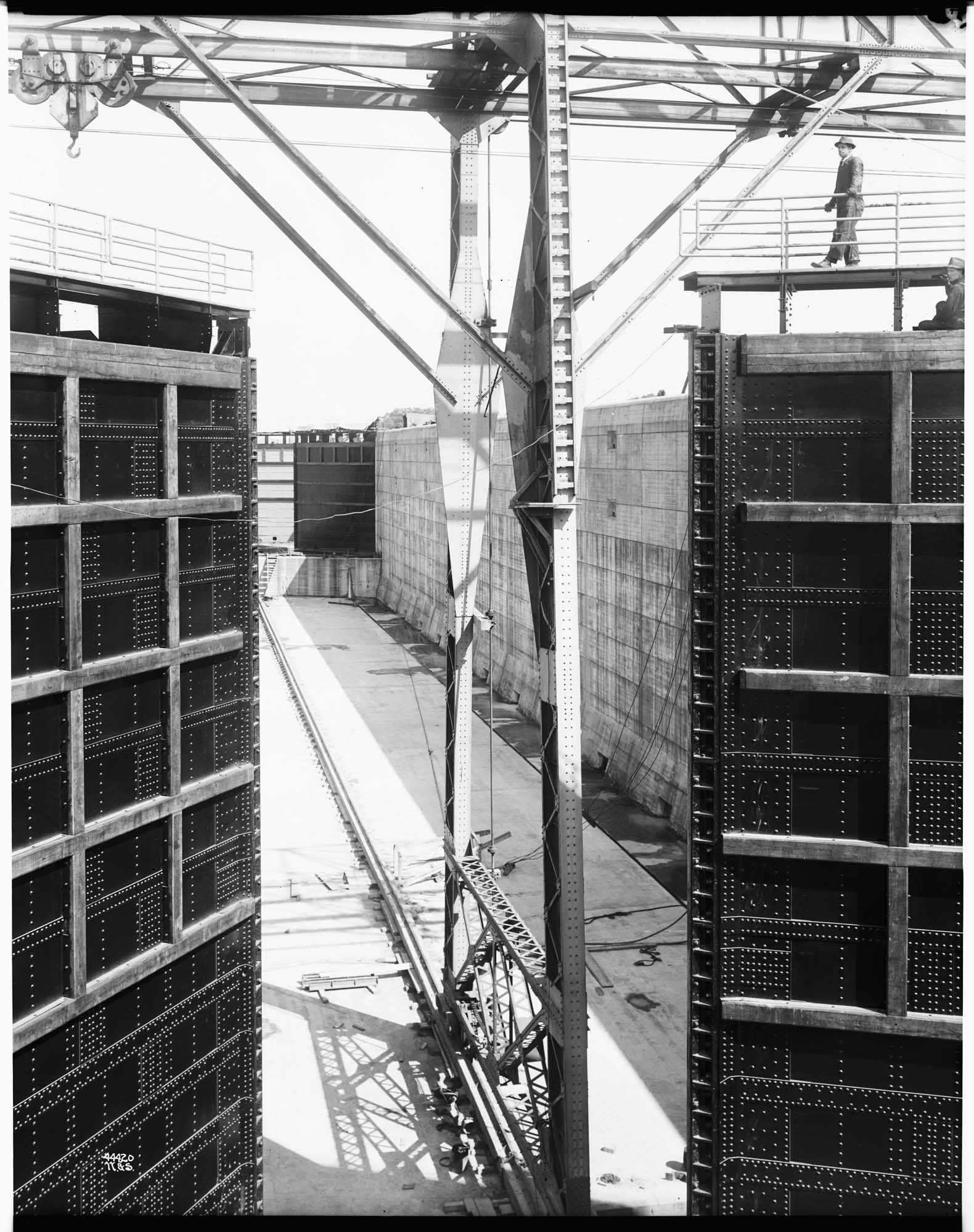 Image of Hiram Chittenden Locks under construction, 1916