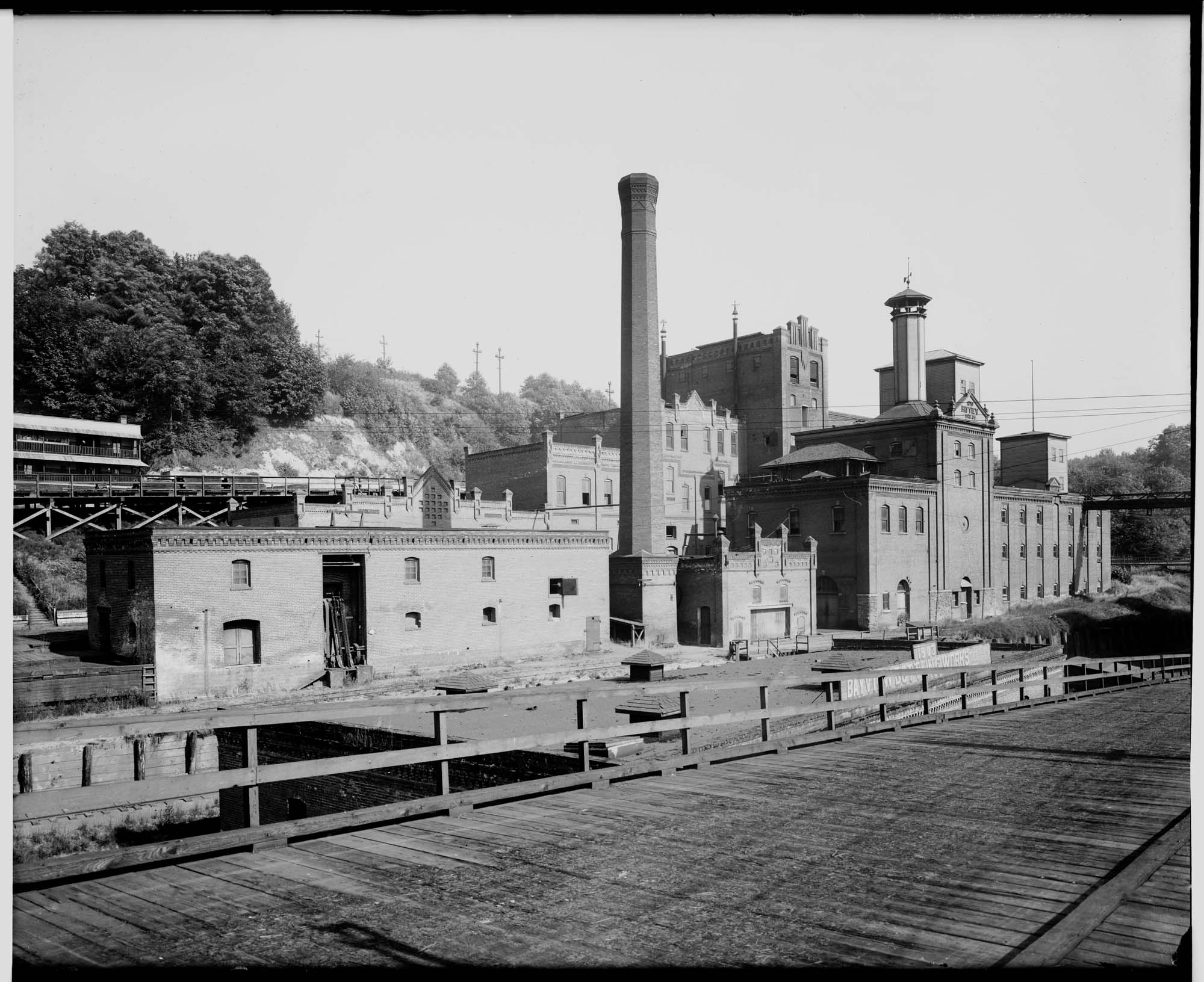 Image of Bayview Brewery, circa 1915