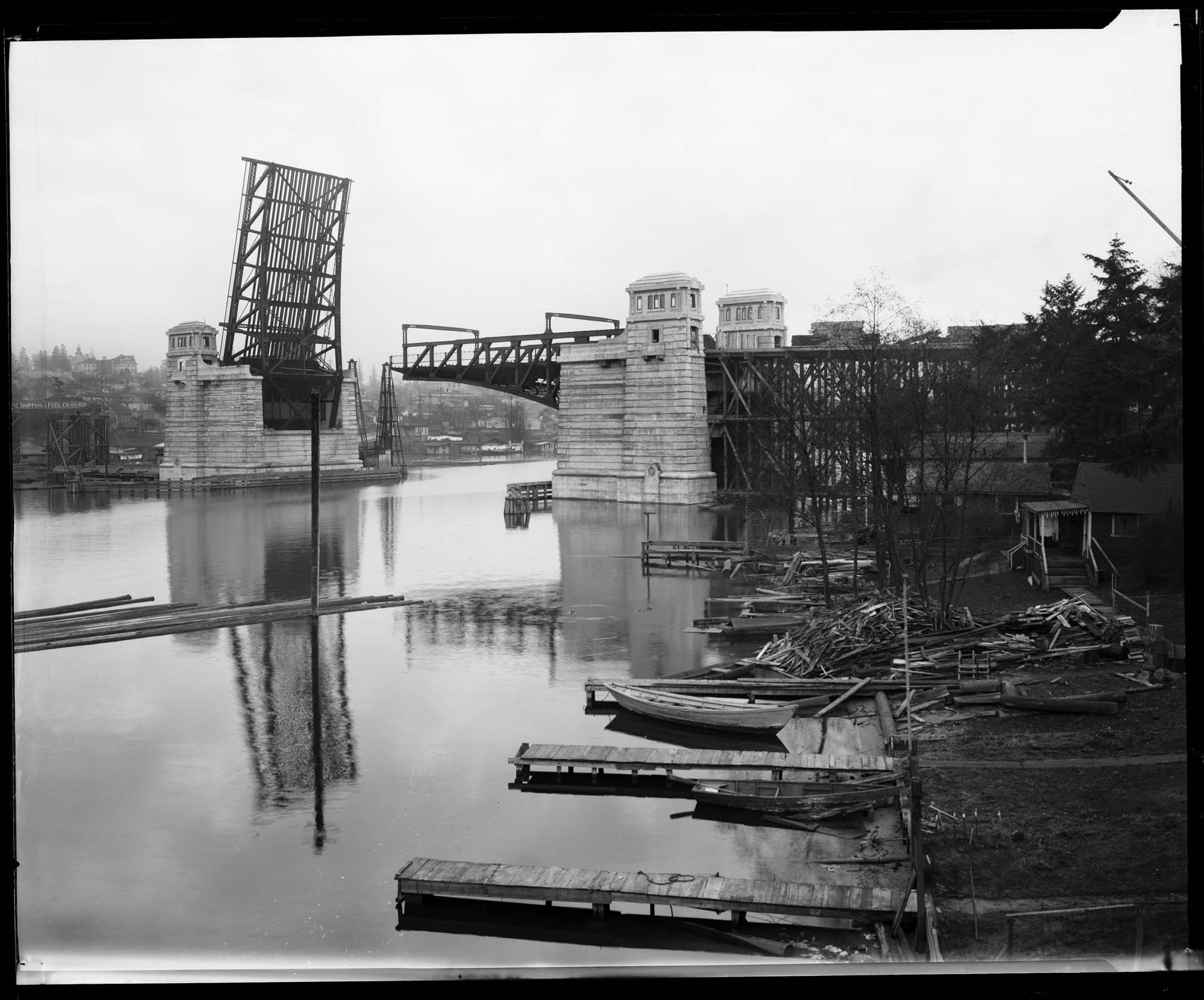 Image of University Bridge under construction, circa 1919