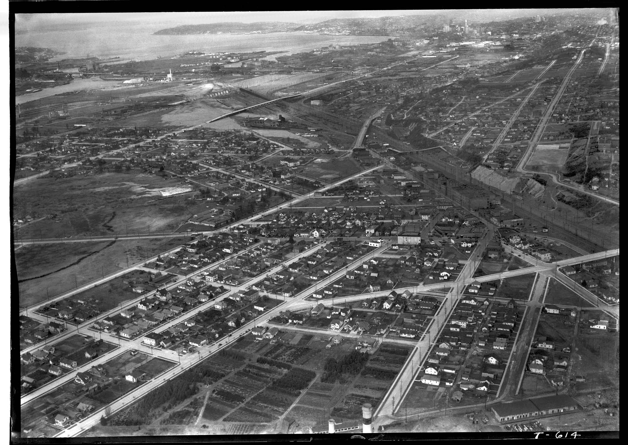 Image of Aerial view of Georgetown from the southeast, 1936