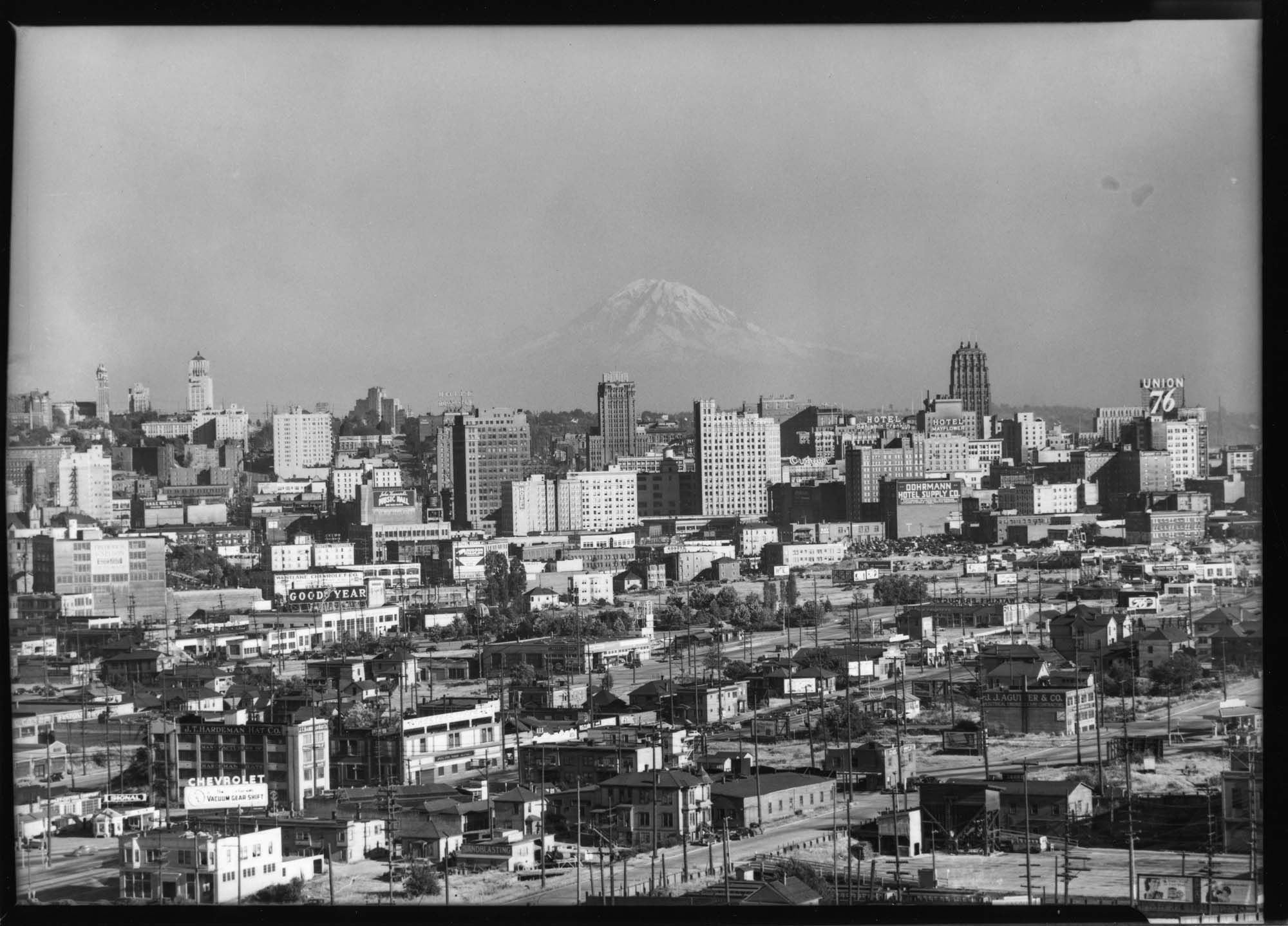 Image of Downtown and Mount Rainier, Seattle, July 21, 1939