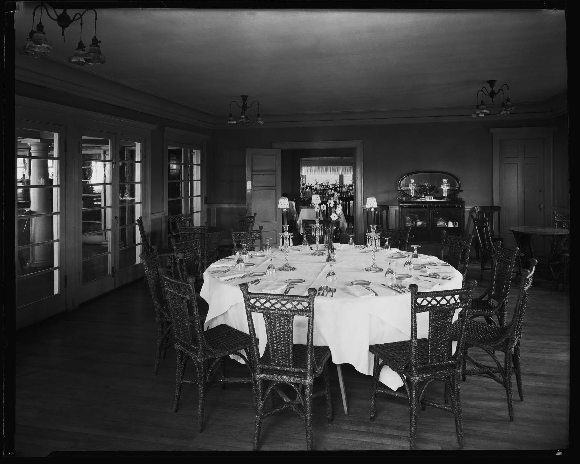 Image of Sorrento Hotel tea room, Seattle, circa 1921