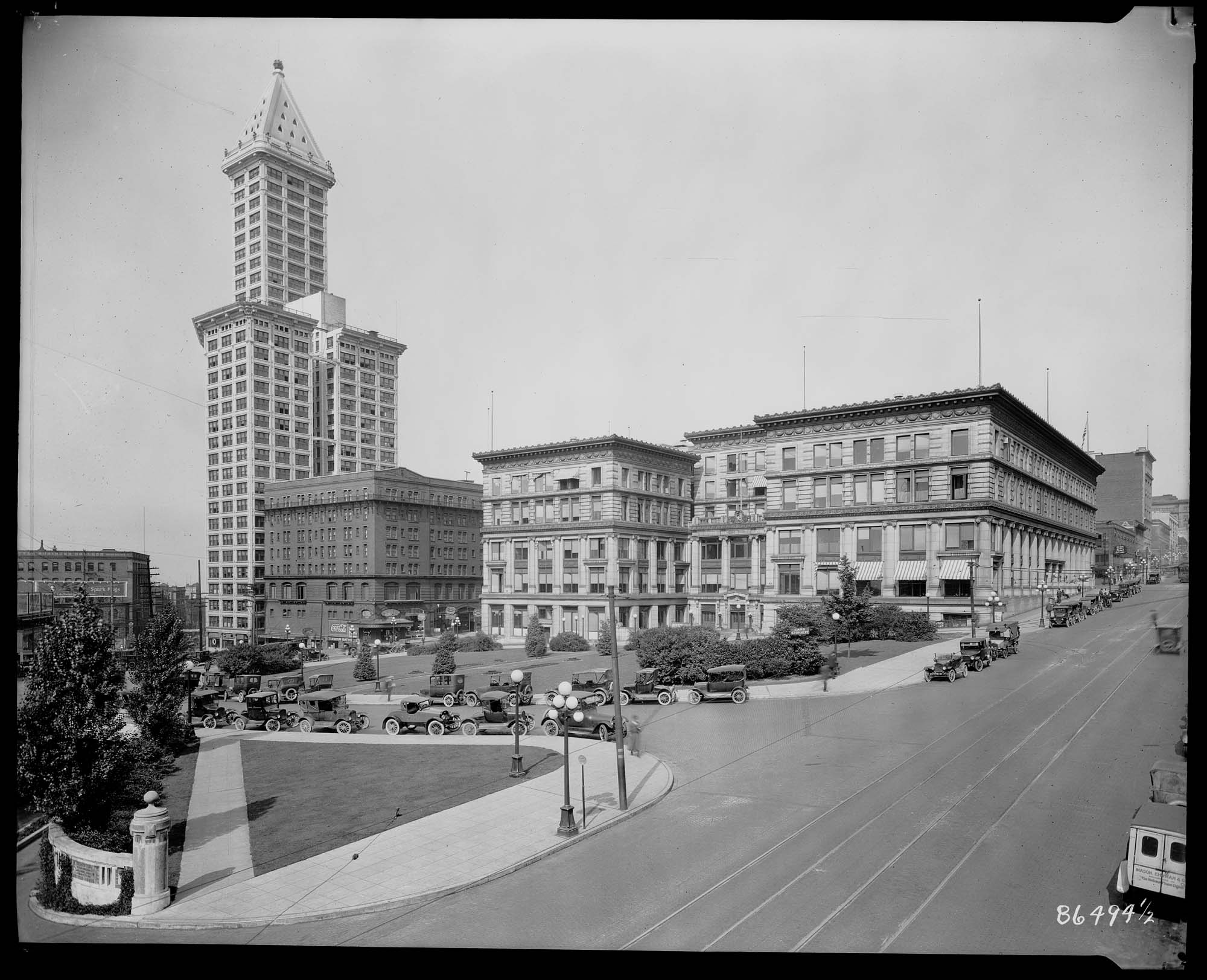 Image of Smith Tower and the County-City Building, circa 1921