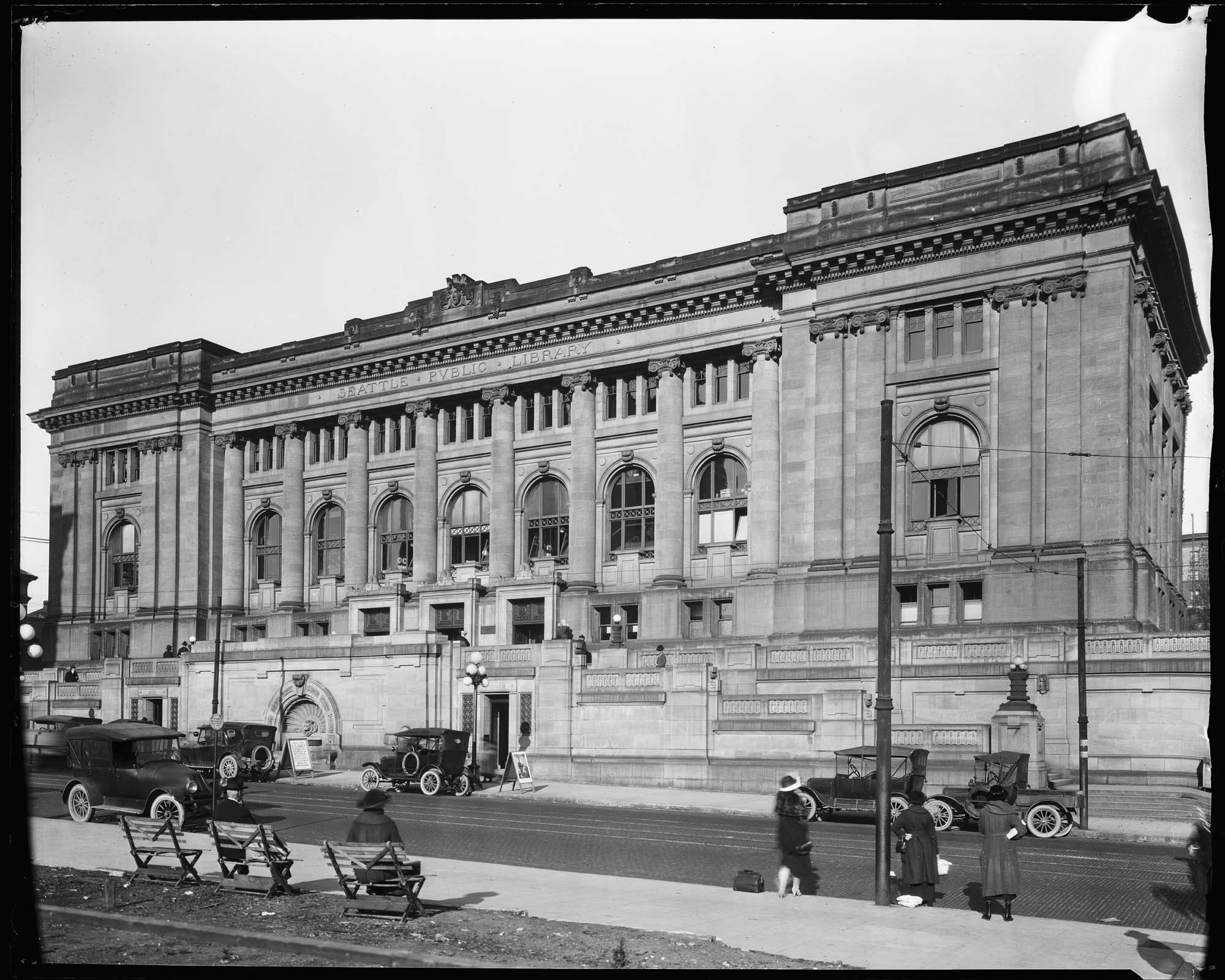 Image of Seattle Public Library, circa 1918