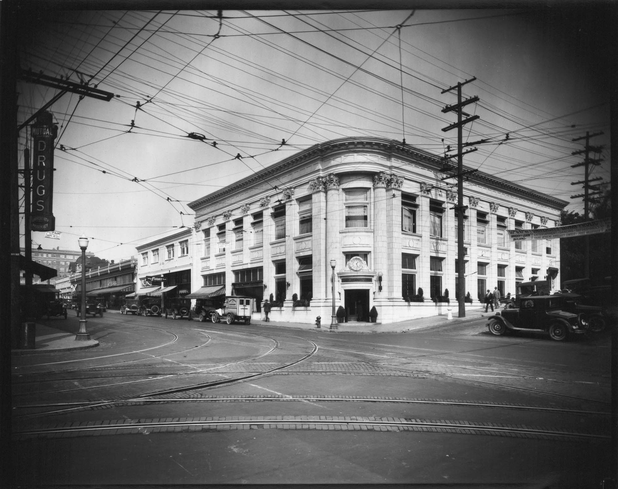 Image of University National Bank, Seattle, circa 1925