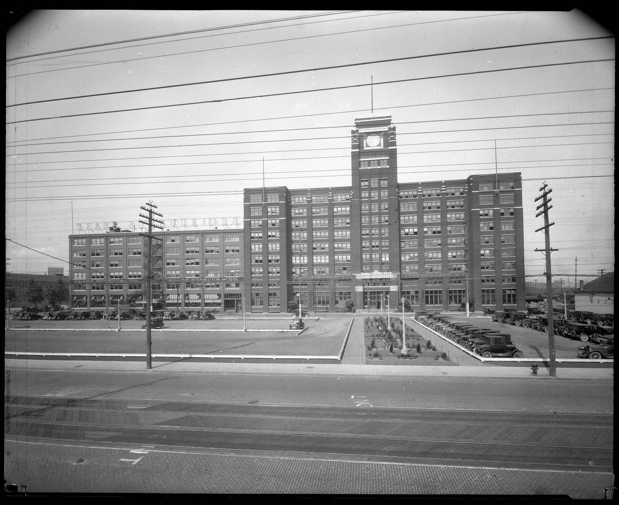 Image of Sears, Roebuck & Company's Western Branch, circa 1926