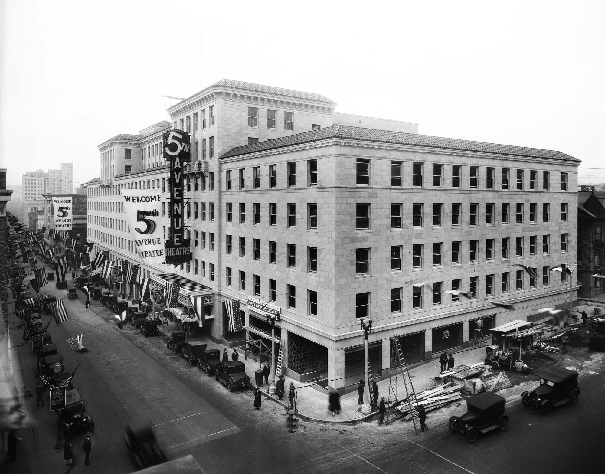 Image of Fifth Avenue Theatre opening, Seattle, 1926