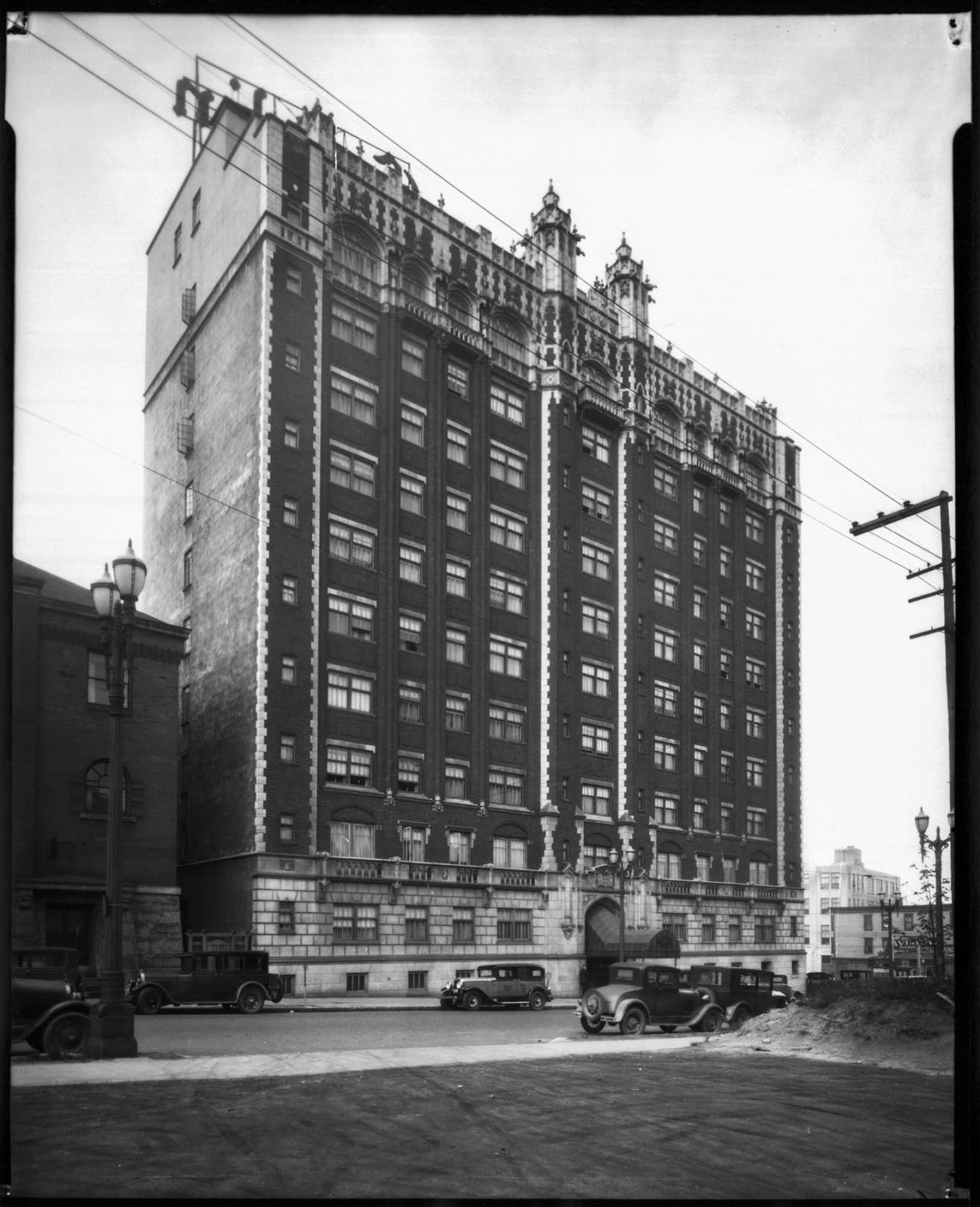 Image of Camlin Apartments, Seattle, circa 1926