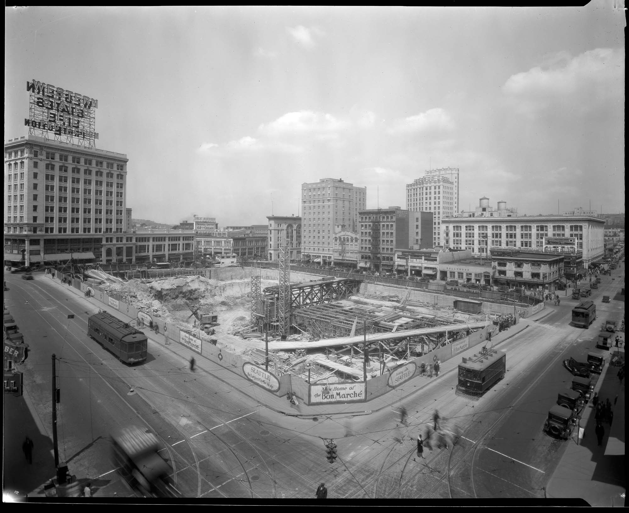 Image of Excavation for the new Bon Marche store, circa 1928