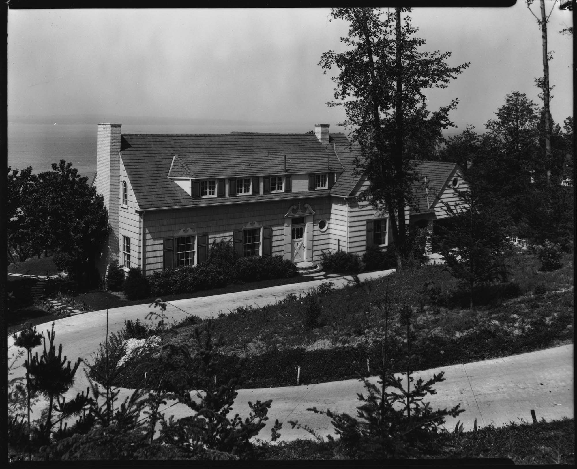 Image of Kate McGraw Baxter residence, The Highlands, May 11, 1931