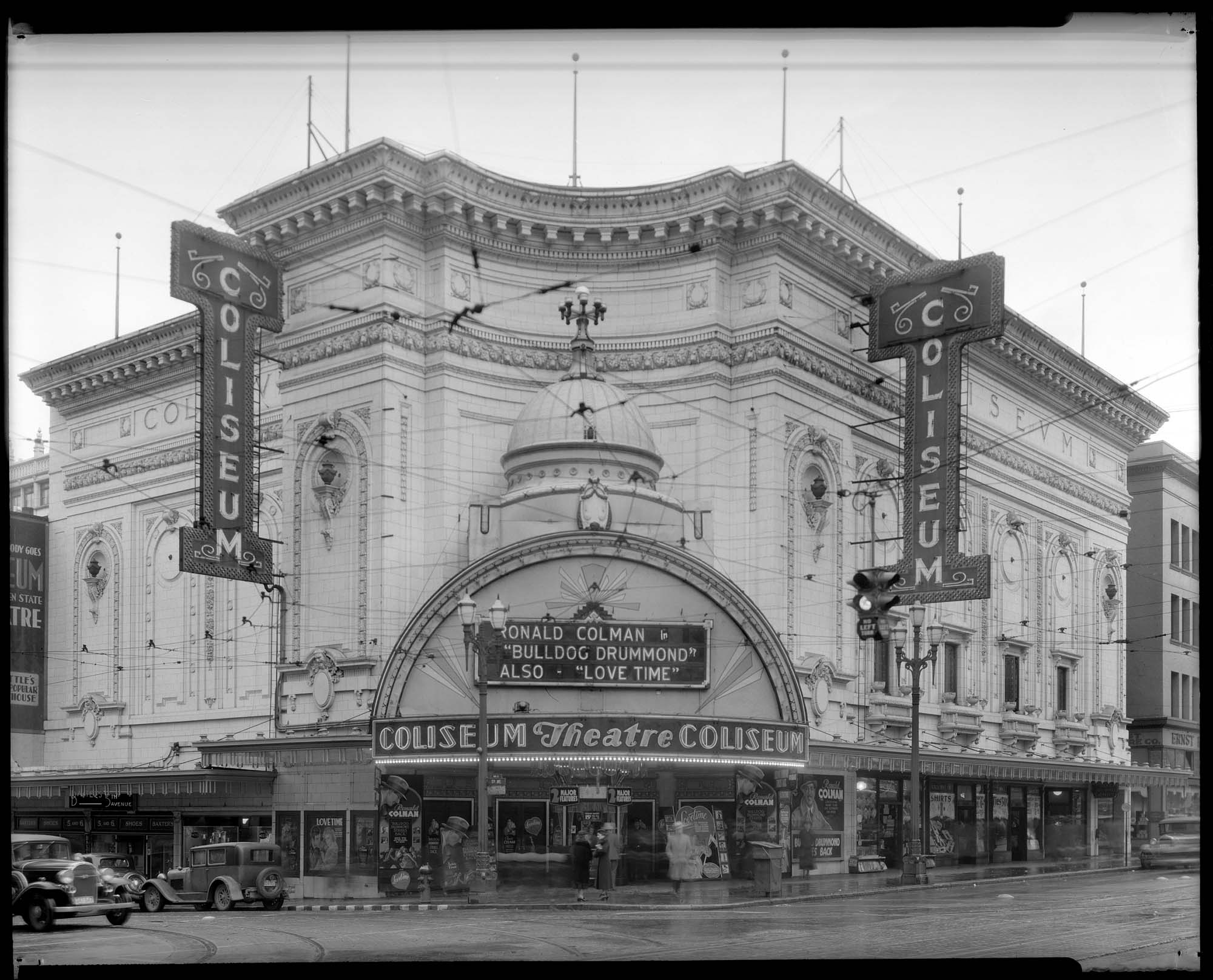Image of Coliseum Theatre, November 3, 1934