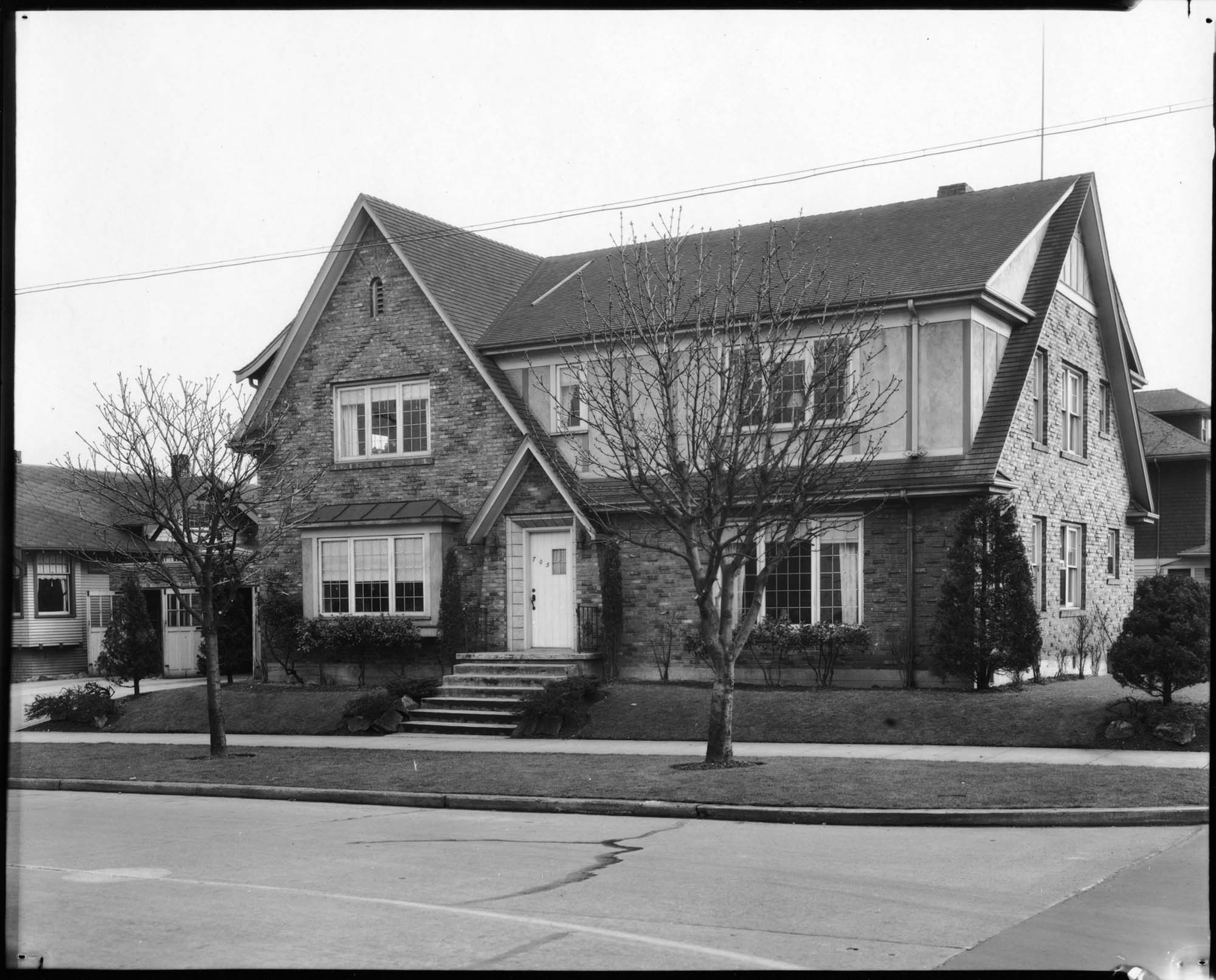 Image of The Kennett apartments, Seattle, February 20, 1935